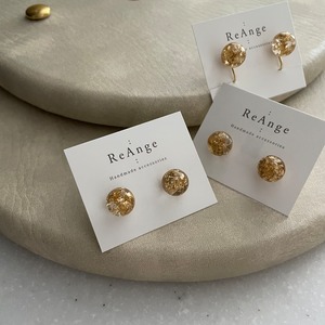 Drop gold leaf earring