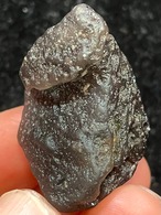 3) アグニマニタイト原石(小)