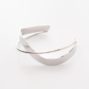 ウェーブダブルクロスラインステンレスバングルSV