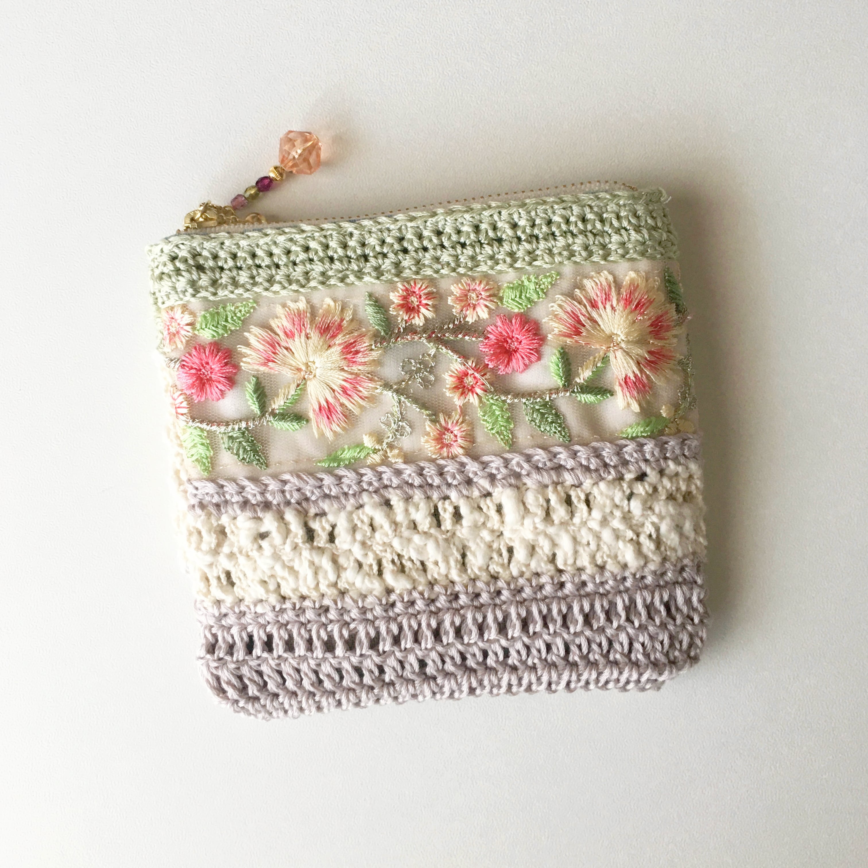 刺繍のポーチ【No.1】