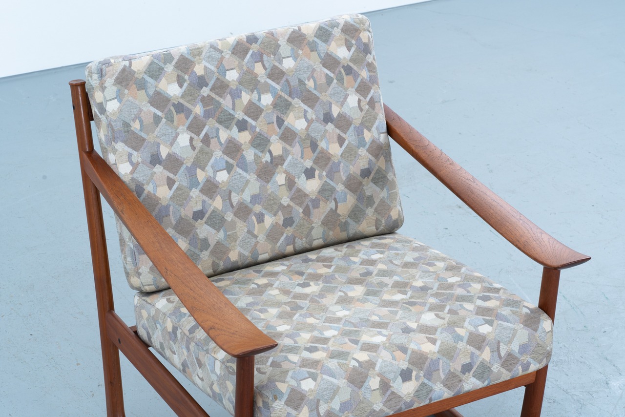 【as it is】Peter Hvidt & Orla Mølgaard-Nielsen | Model.130 Easy Chiar