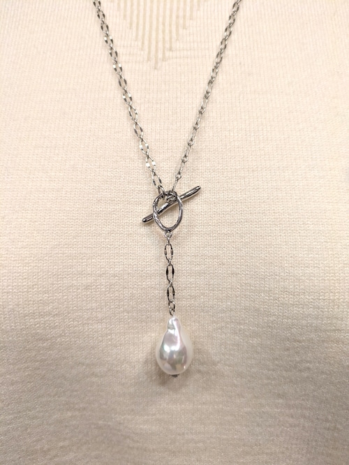 1084    マンテル　ネックレス　ティアドロップパール