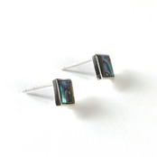 光沢感あり！どんな角度からでも楽しめる！シルバー アワビシェル ピアス  simple silver series