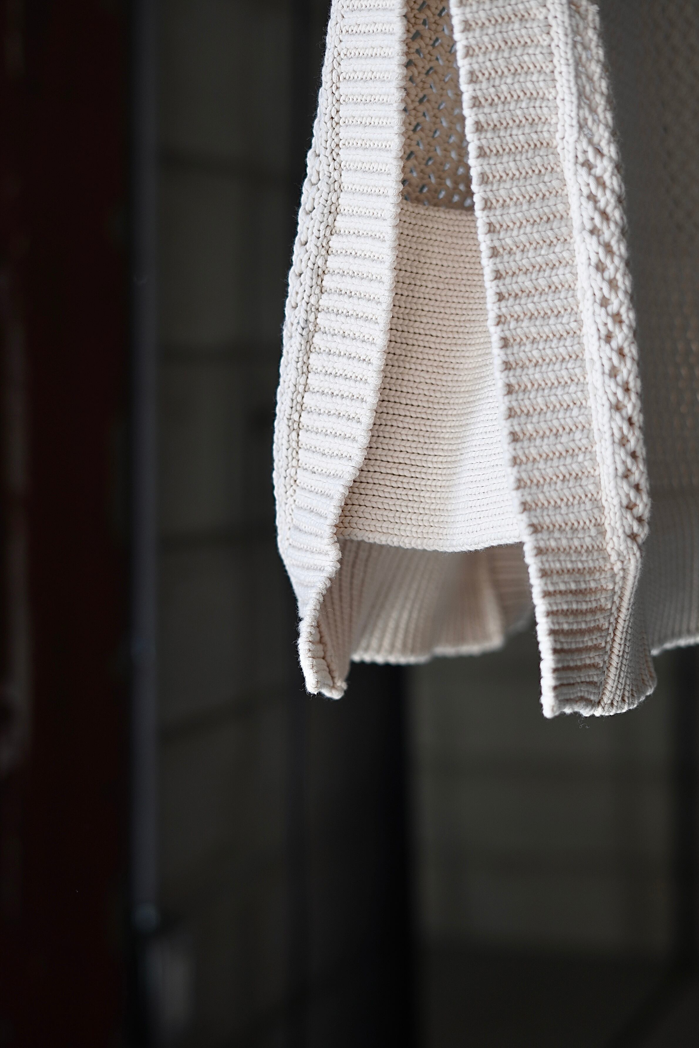 魅力の hyke / CROPPED CROCHETED CROPPED SWEATER TOP HYKE 2023SS