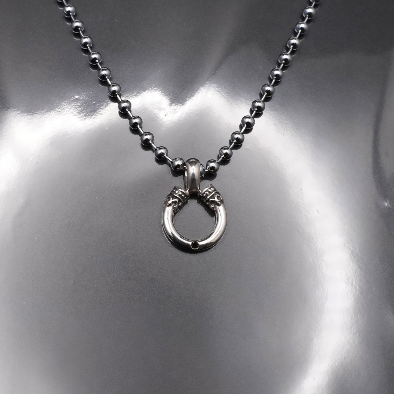 CROWN HORSESHOE with SAPPHIRE PENDANT / クラウンホースシュー サファイヤ ペンダント