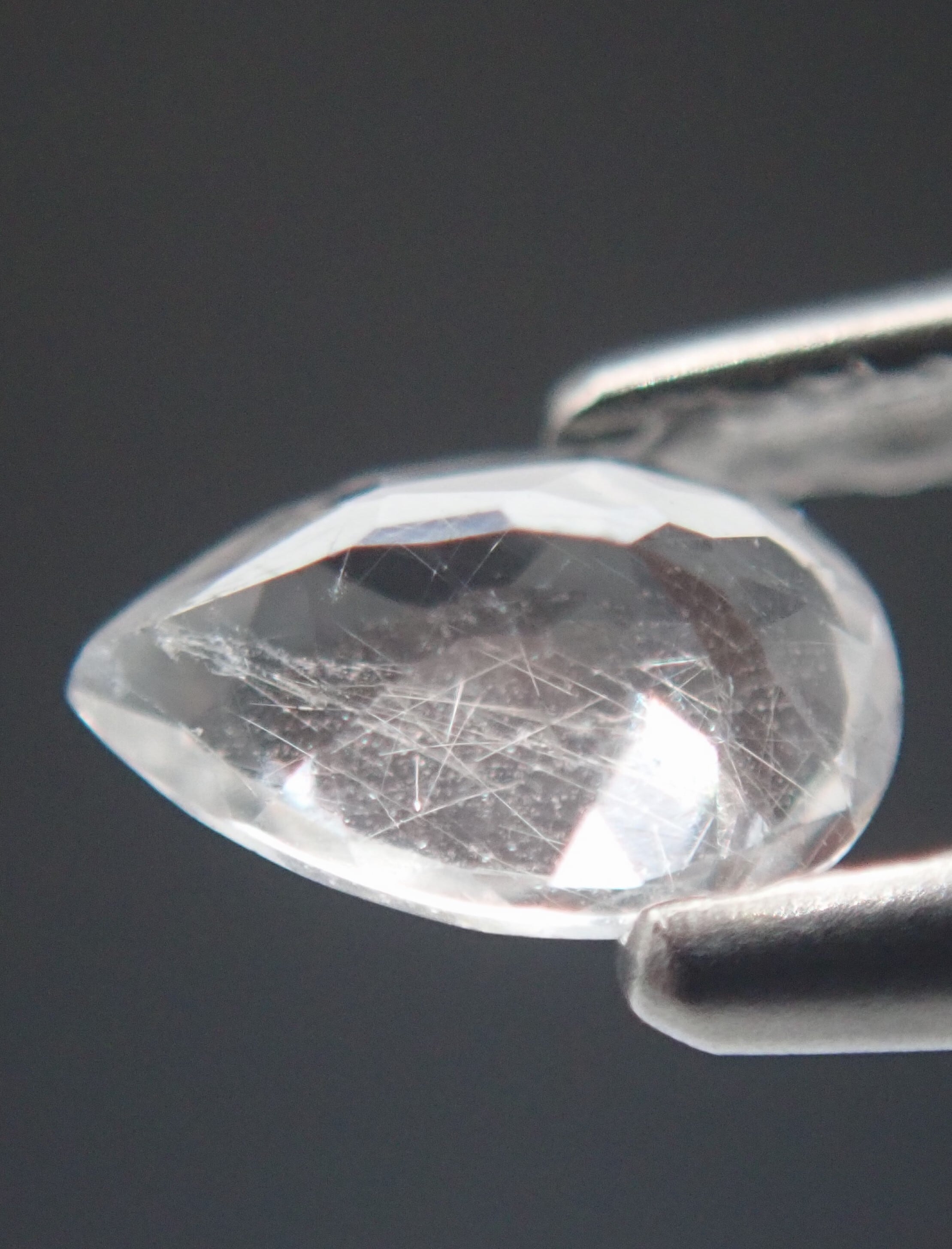フェナカイト 0.21ct ルース 【ペアシェイプ】 | シークレット フェナカイト 0.21ct ルース 【ペアシェイプ】 | シークレット