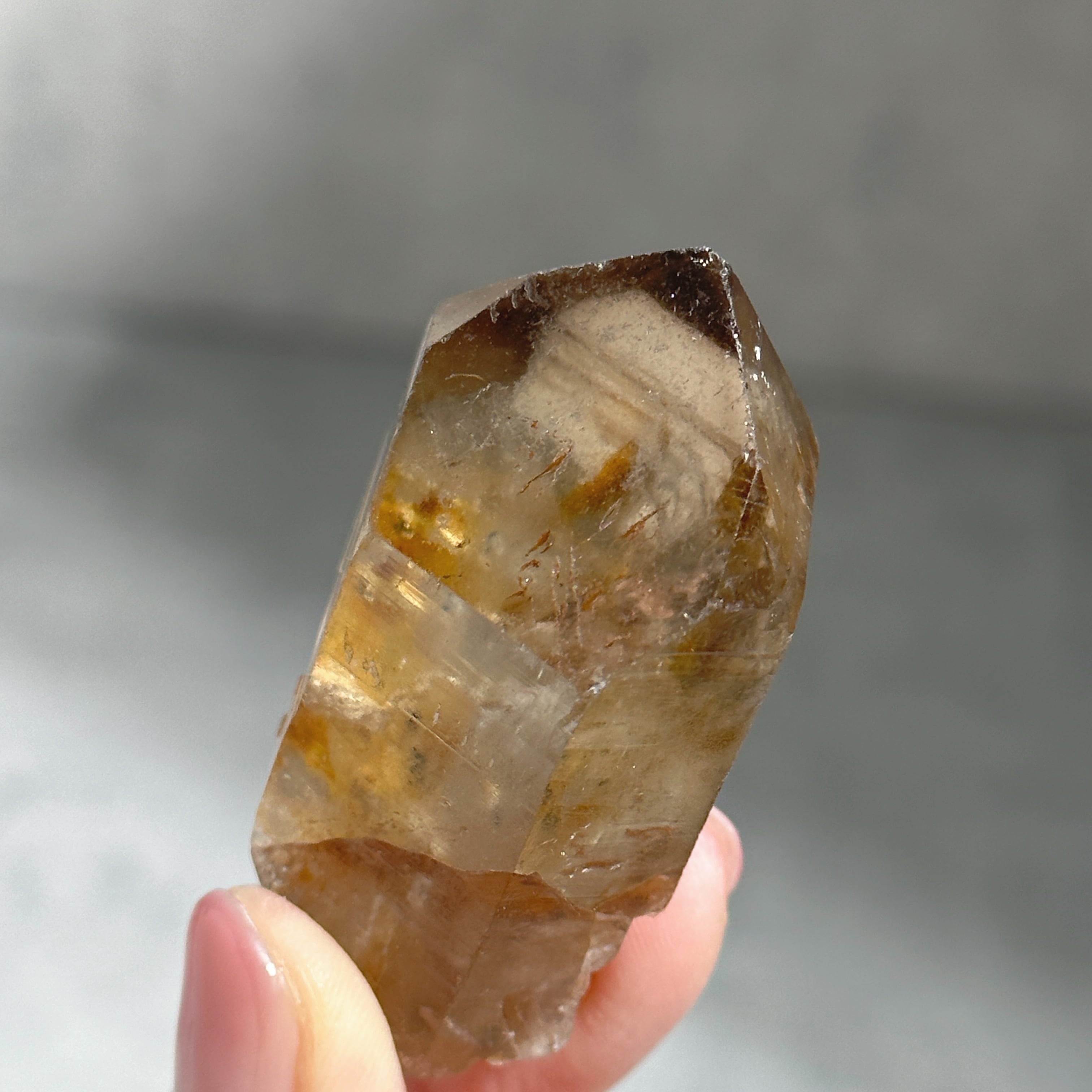 シトリン（黄水晶） 原石01◇ Citrine ◇ 天然石・鉱物