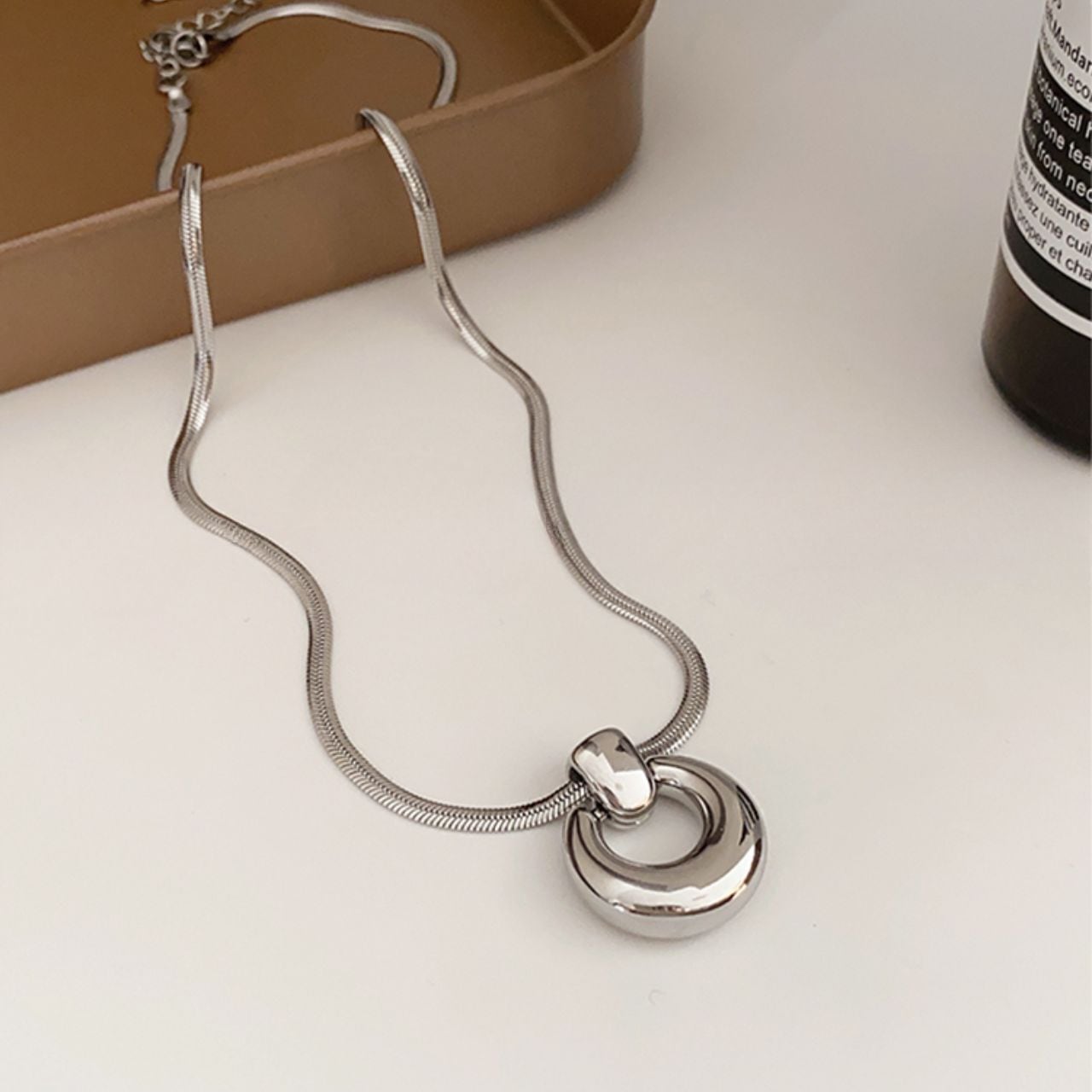 サークルトップ スネークチェーンネックレス Ln00291