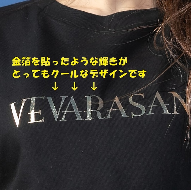 VEVARASANA®︎ 金箔を貼ったような ゴールドプリント Tシャツ 女性が着てもキマる レディース メンズ 半袖 ブランド かっこいい おしゃれ かわいい カジュアル 黒 金 ブラック S M L 送料無料 ユニセックス 半袖 Tシャツ 春 夏 秋 【売れ筋】 【当店オススメ】