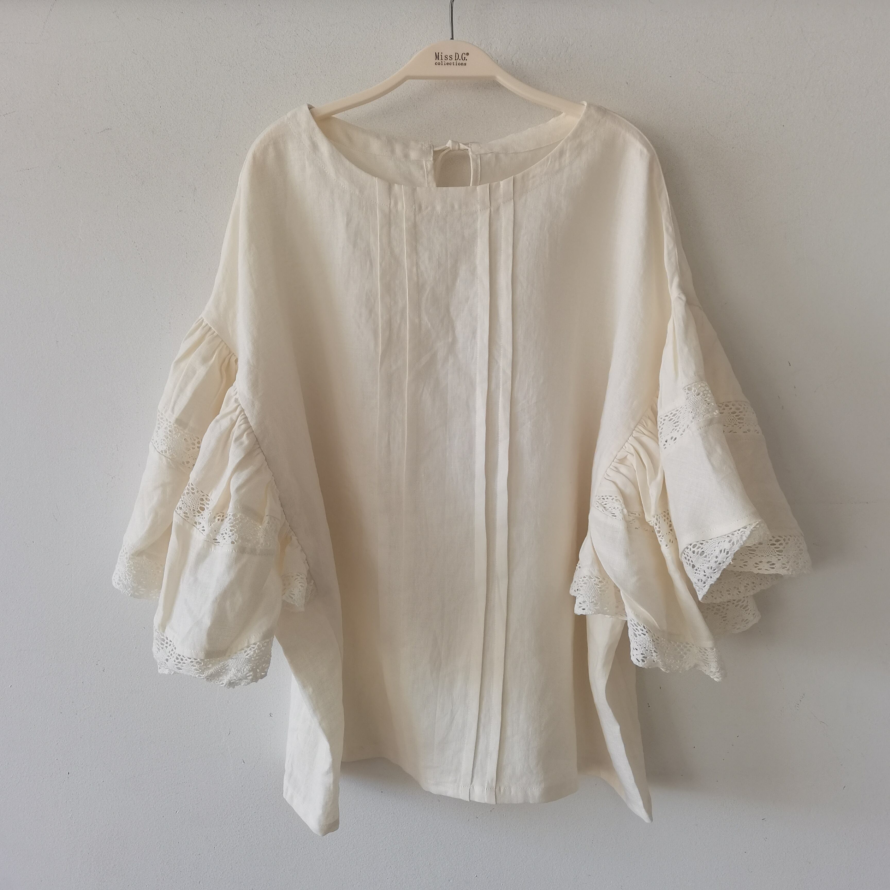 美品 gasa パフ袖ブラウス リネン オフホワイト native villge fit=scale-down,w=1200