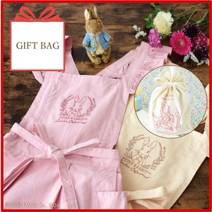 【GIFT BAG包装】ピーターラビット™の刺繍フリルエプロン⑤
