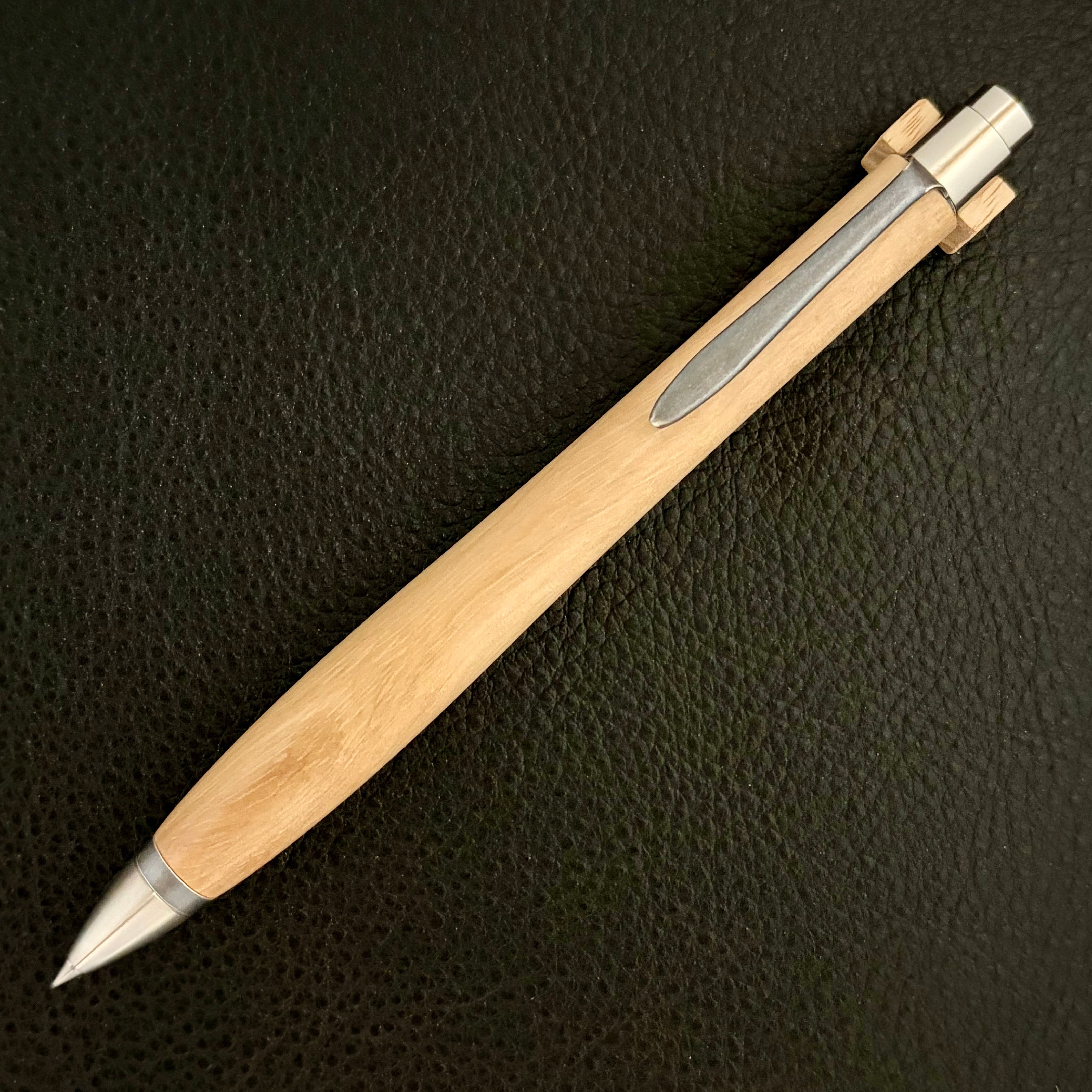 匠衆・朱椿粋