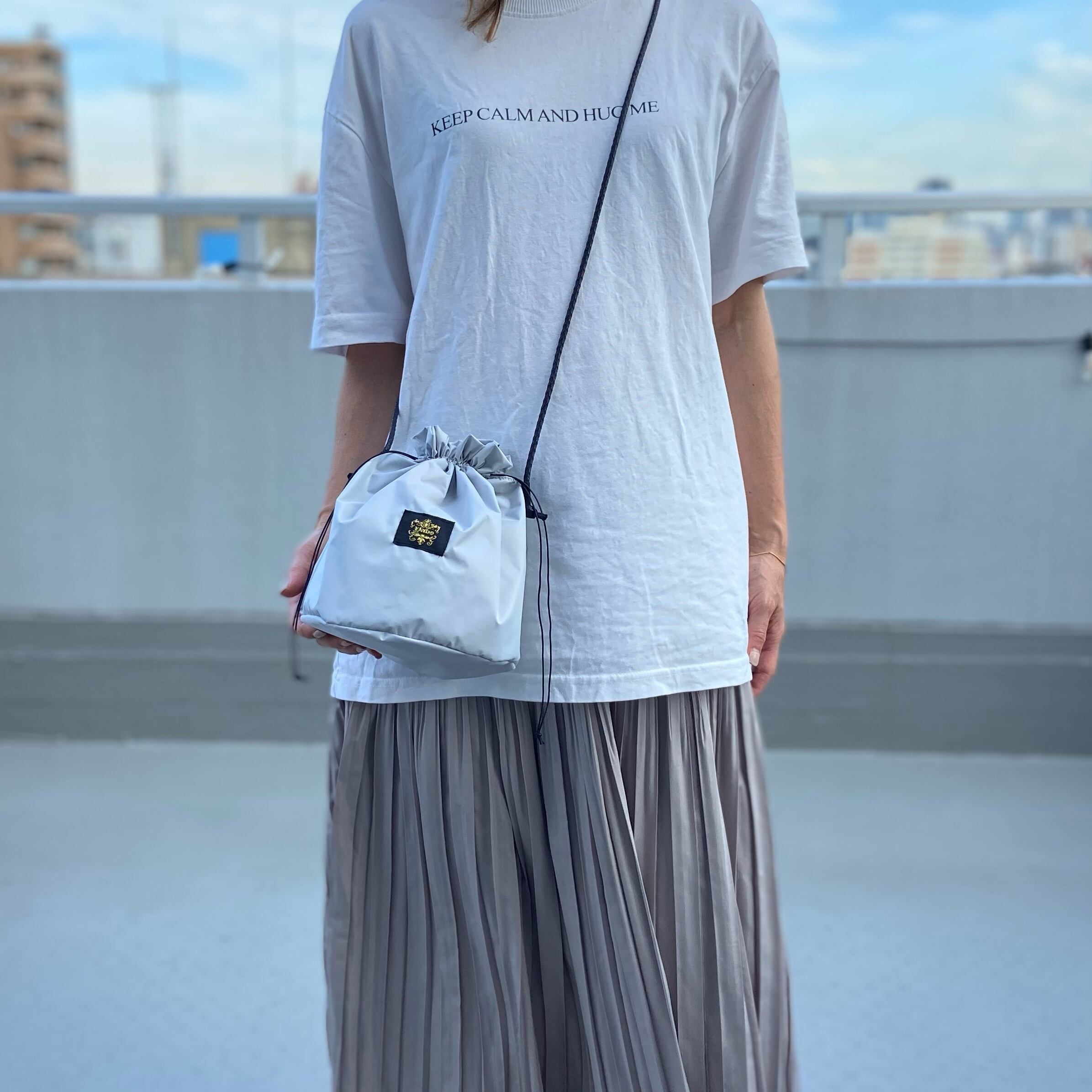 ふんわり超軽量撥水*選べる4色 巾着ポシェット レジャー・フェスに