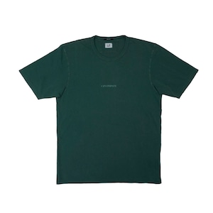 C.P. COMPANY JERSEY RESIST DYED LOGO T (DUCK GREEN)