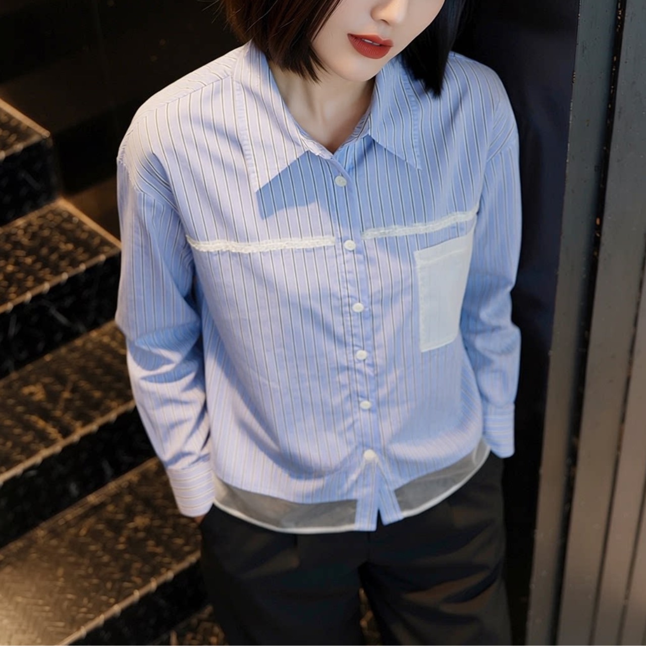 レースライン切替 ブルーストライプシャツ シアーレイヤード風 　　 00058