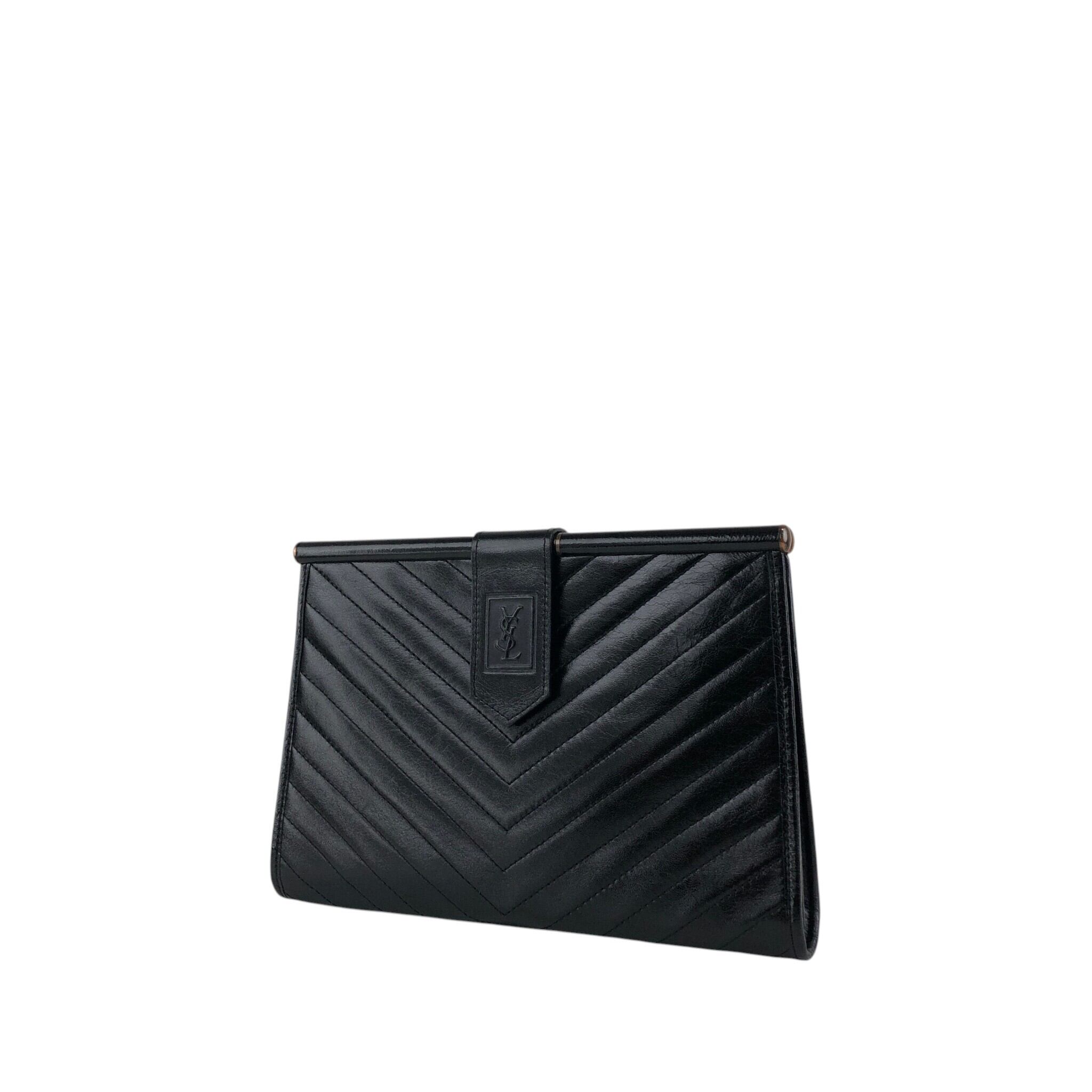 Yves Saint Laurent イヴ・サンローラン クラッチバッグ ブラック YSL