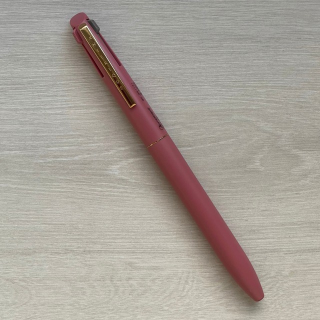アンテリック 3色ボールペン 0.5mm｜ブリックレッド