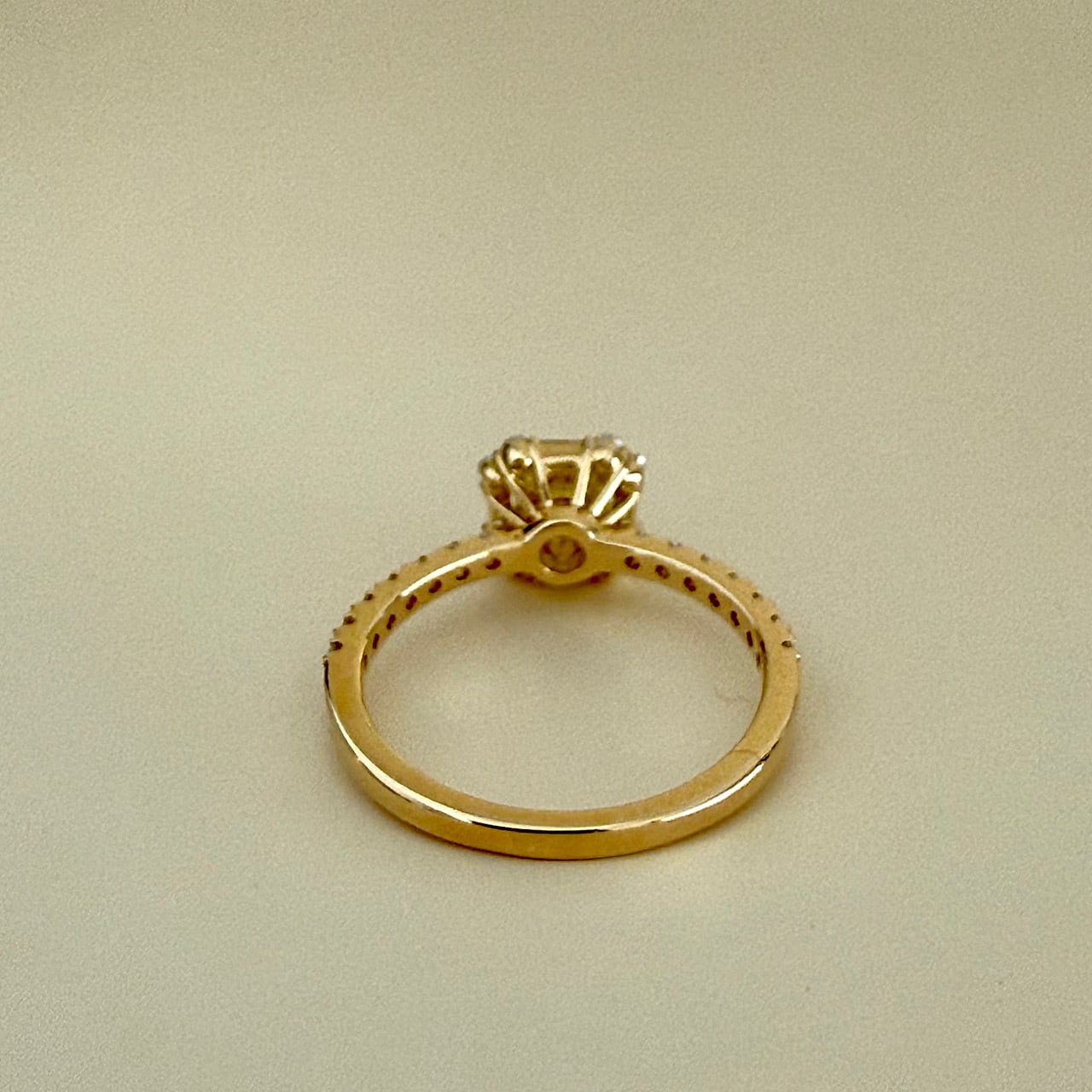 ♡金高騰中♡美品Ｋ18金ダイヤモンドリング　証明書付き ダイヤモンド リング 0.327ct K18イエローゴールド チェカ 鑑定書付き