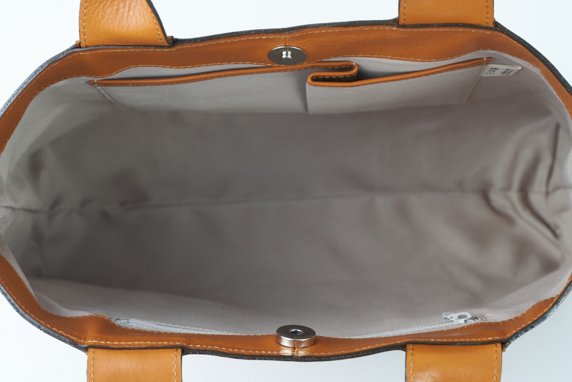 rena -iris made in japan】【日本製】軽量☆牛革製品・ヌメ革製