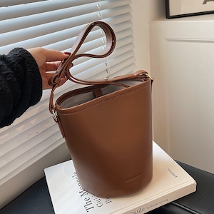 High end shoulder bucket bag