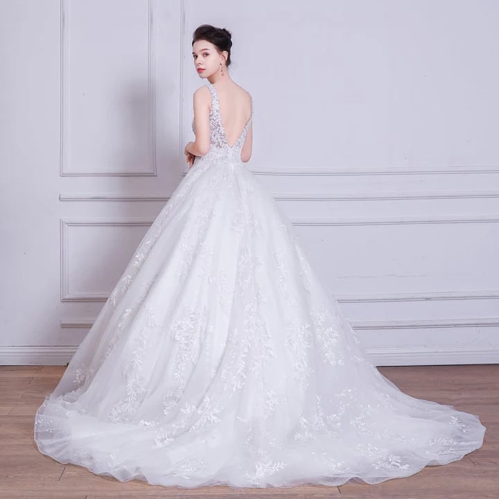 ウェディングドレス オフレンチスリーブ 贅沢な小花総レース 背中見せ  