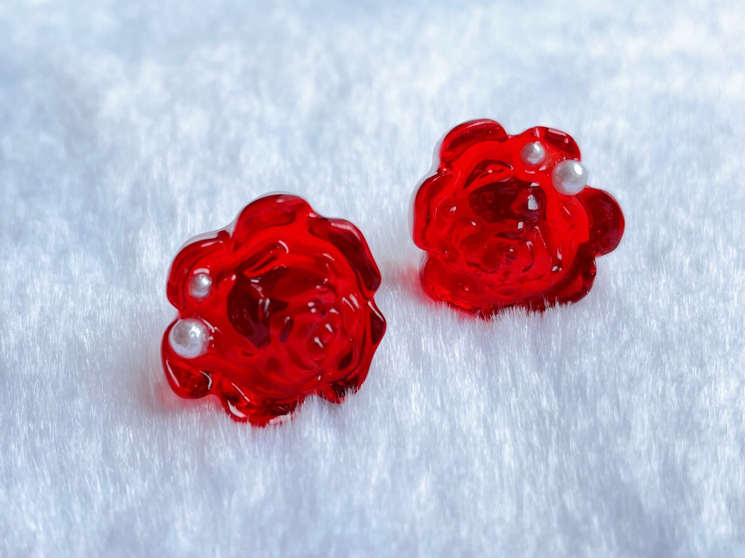 真っ赤な薔薇のピアス＆イヤリング | chon