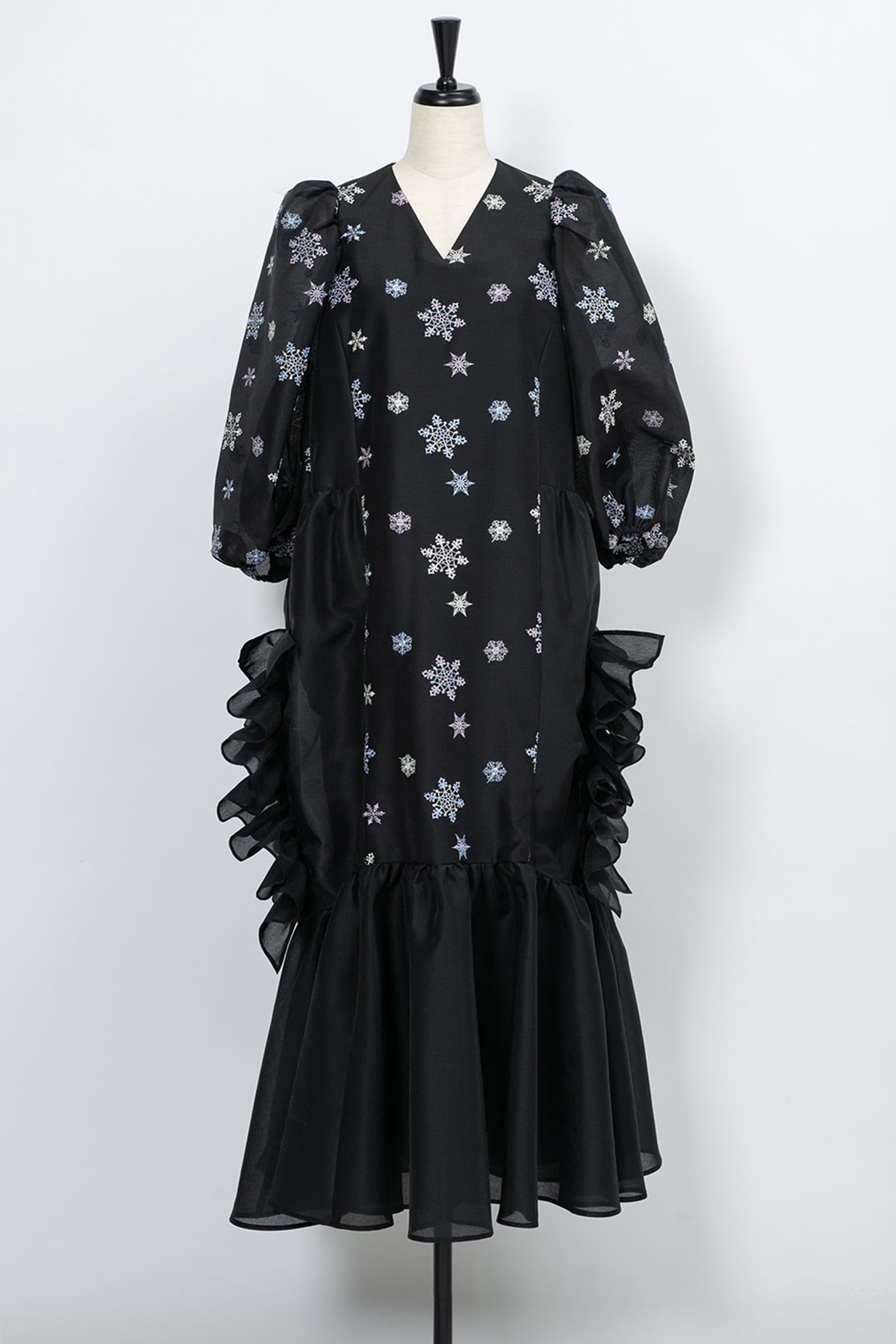 Snow Flake Embroidery Frill Dress BLACK