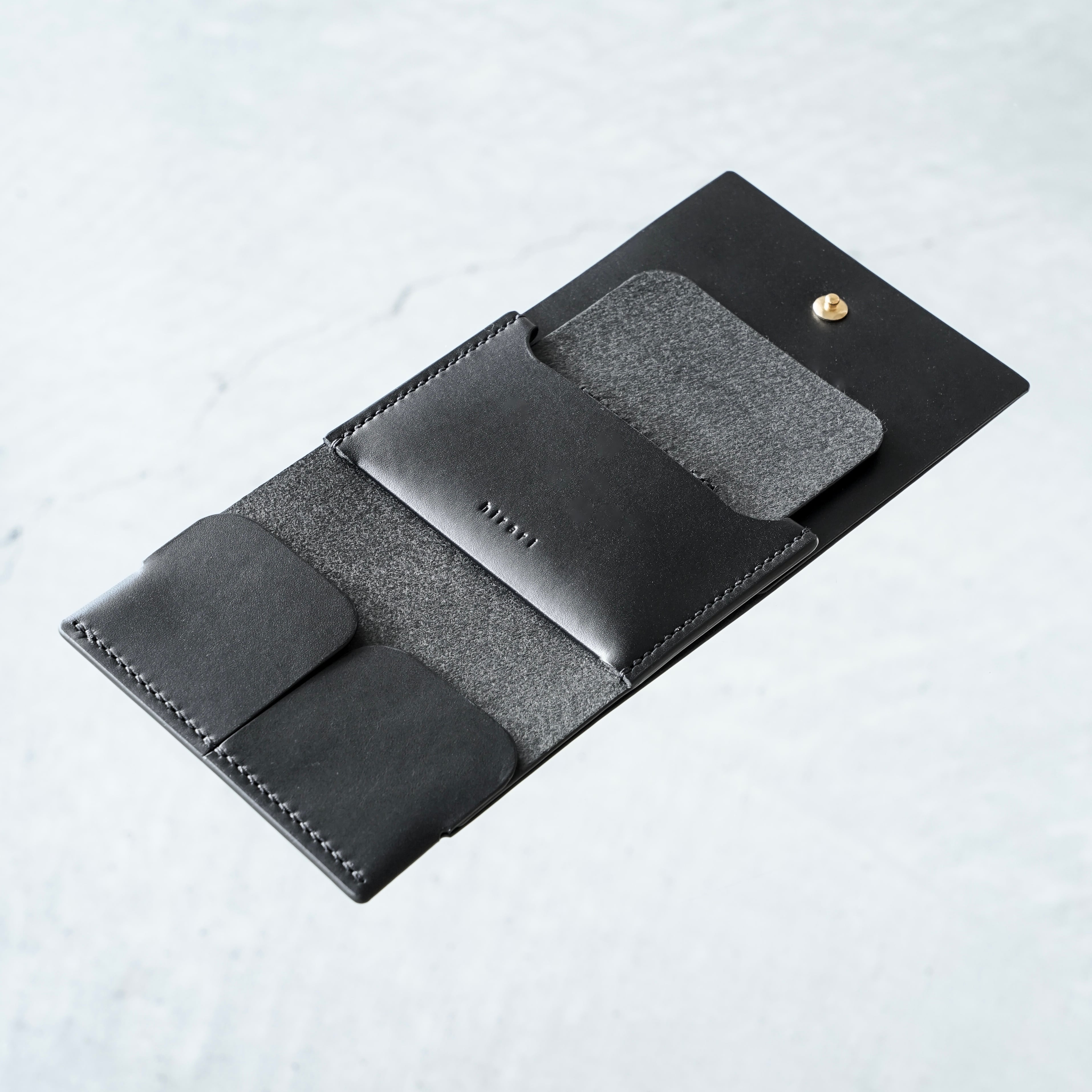 hirari 黒 レザー 三つ折り財布 MINI WALLET | hirari
