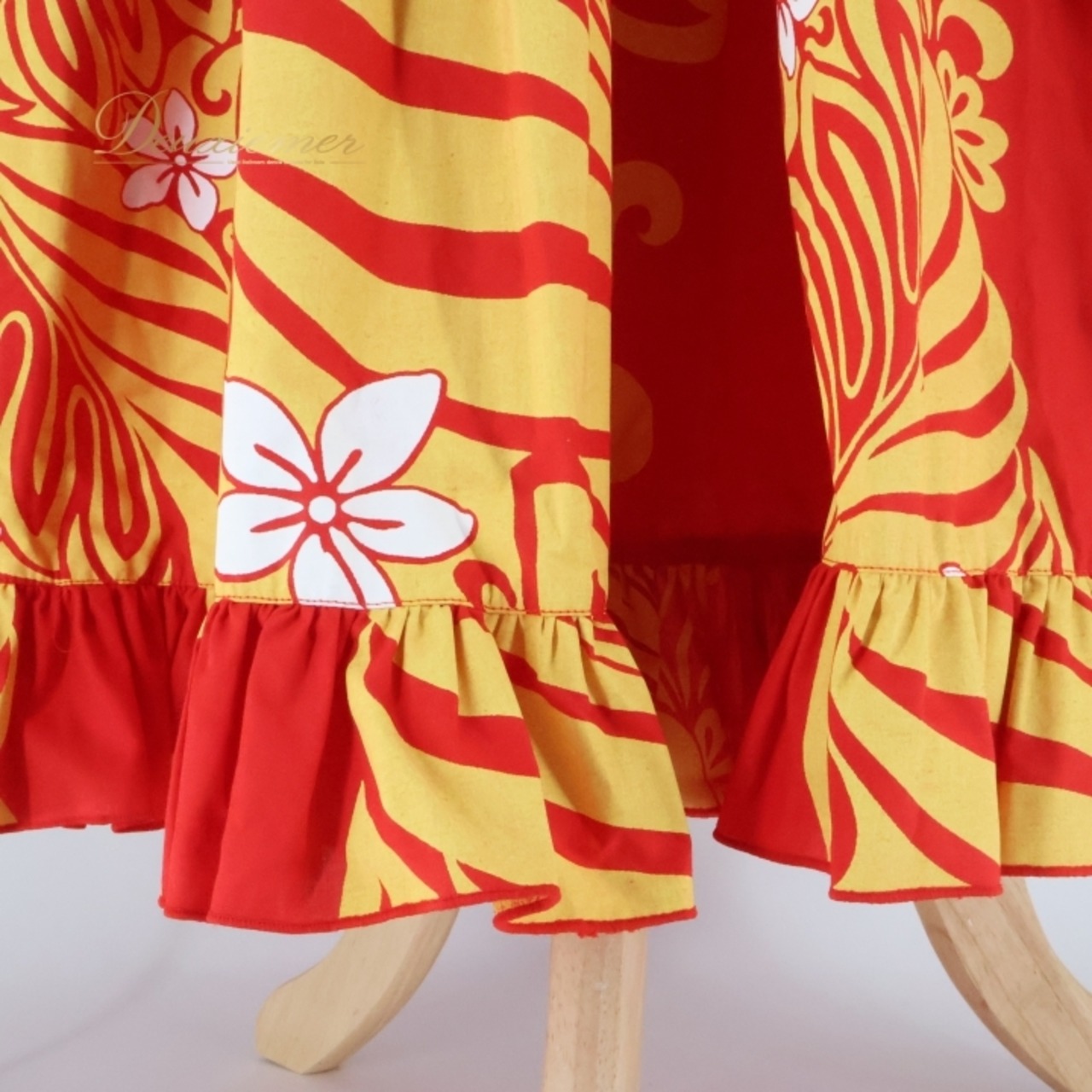 フラダンス 衣装 ワンピース ドレス PINTUCK レッド系 ベロア ノースリーブ 異素材 フリル プルメリア柄 ラウアエ柄 かわいい 華やか 鮮やか 明るい 赤 黄 白 ハワイアン アロハ ハワイアンプリント フラ ダンス レッスン 練習 イベント