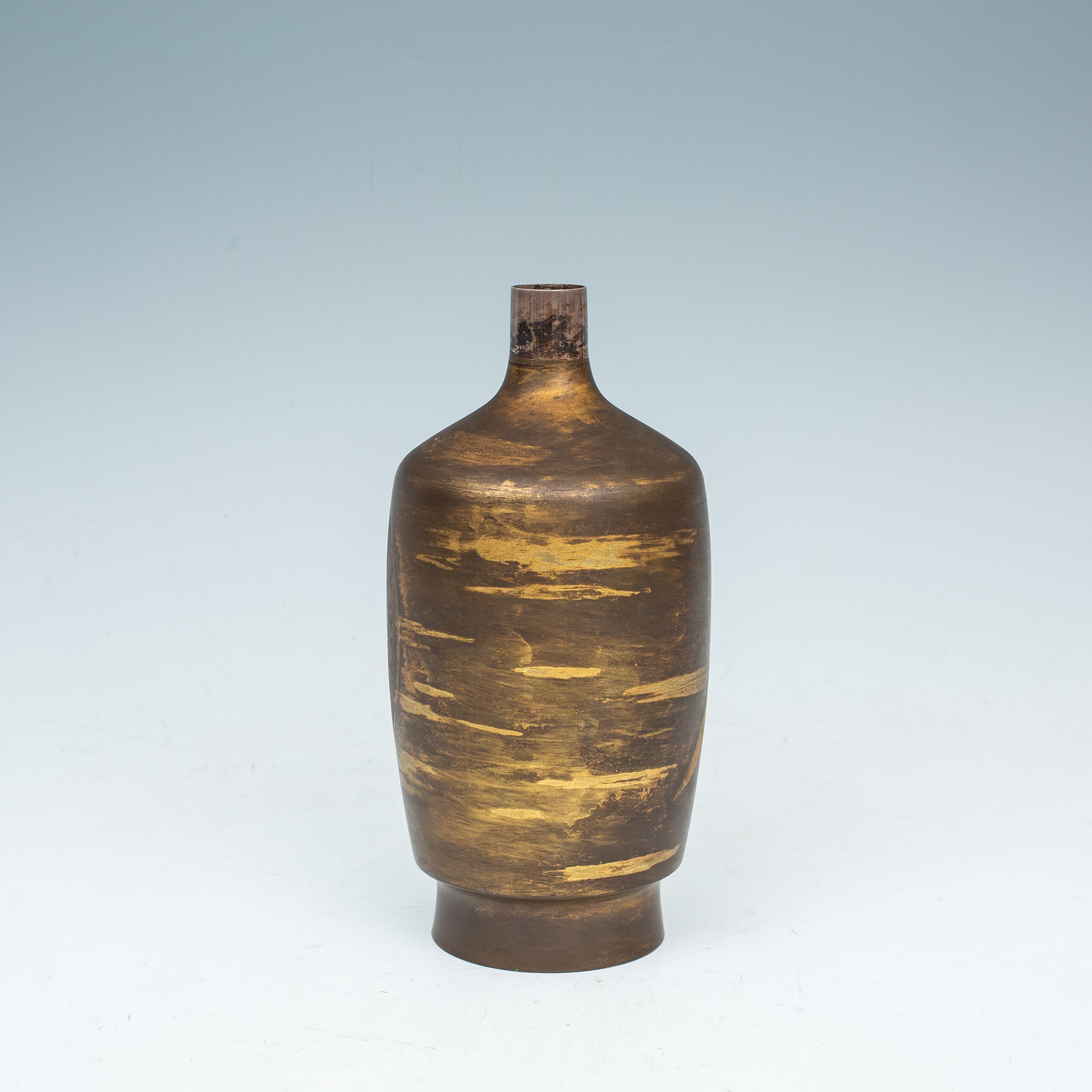 信田洋 素銅彫金 花瓶 日展 金工家 三日月 象嵌 デザイン インテリア