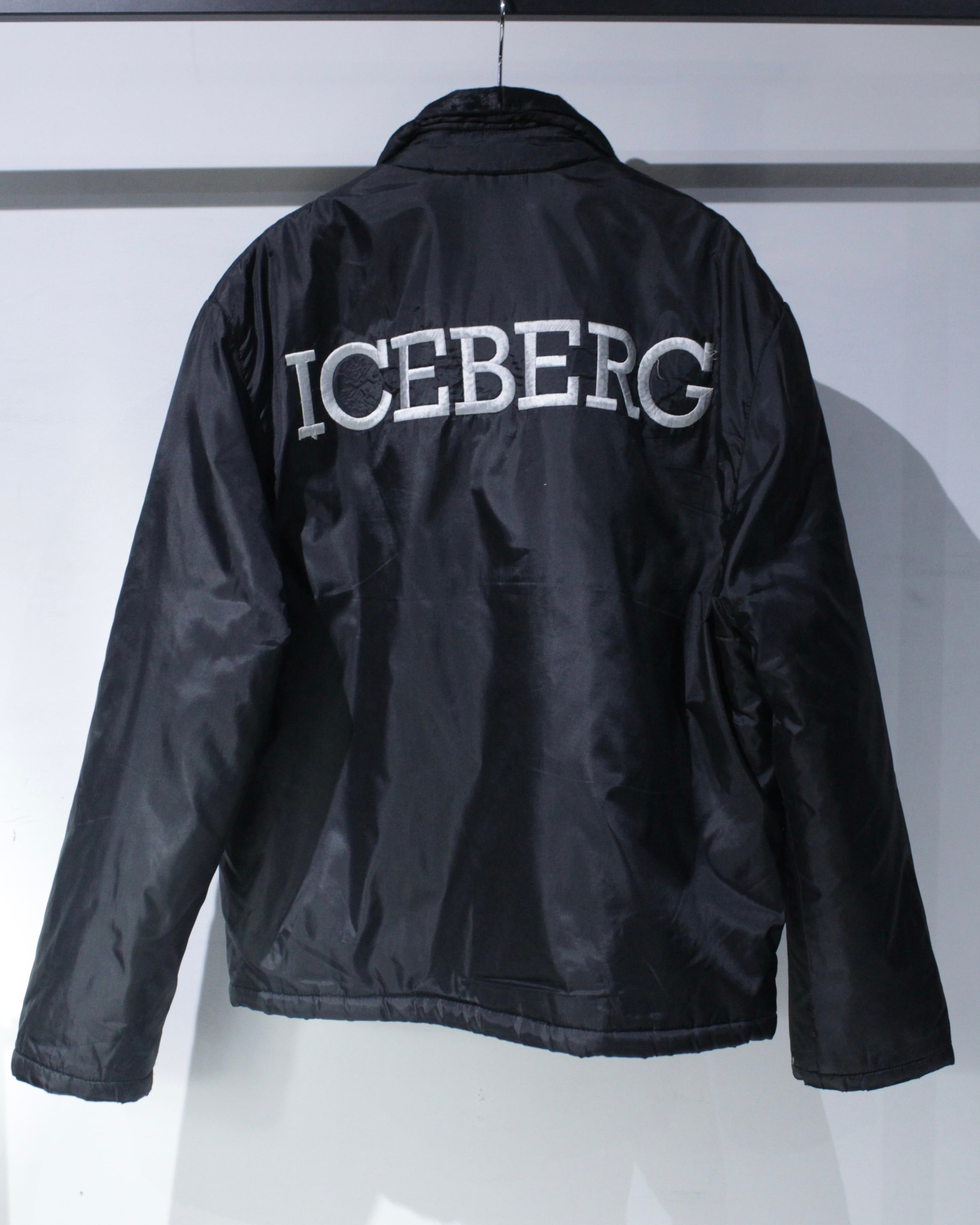 Caka BLACK】“ICEBERG”Zip Gimmick Design Nylon Padded Jacket | Caka