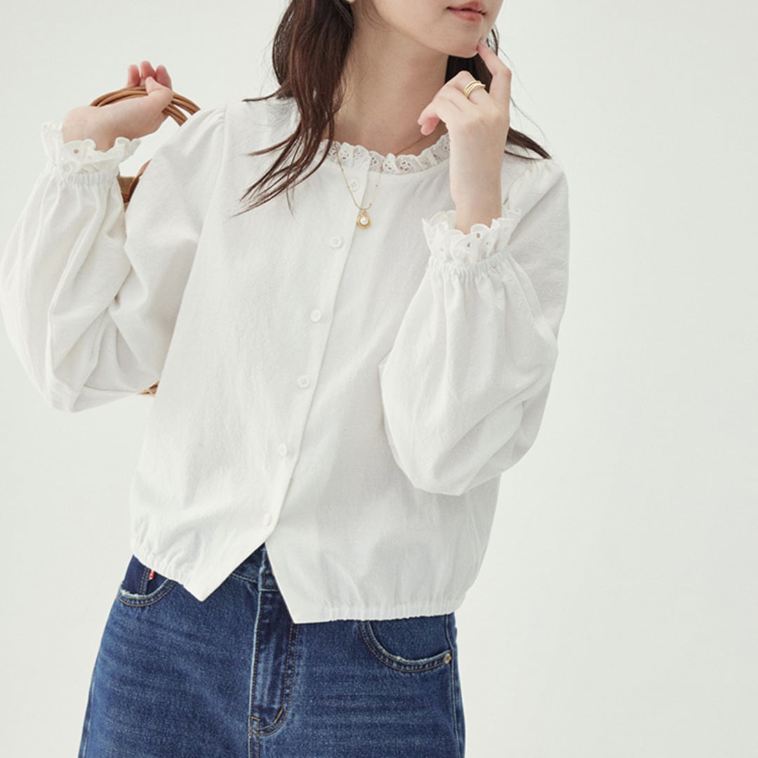 cotton blouse with lace collar and balloon sleeves