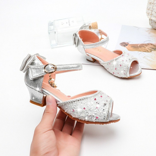 フォーマル 靴 女の子 子供靴 女の子 キッズ靴 ヒール靴 サンダル 夏秋 きらきら フォマール靴 可愛い 結婚式 発表会 パーティー シューズ ダンスシューズ 誕生日 プレゼント学生 かわいいオシャレ子供靴 Shop