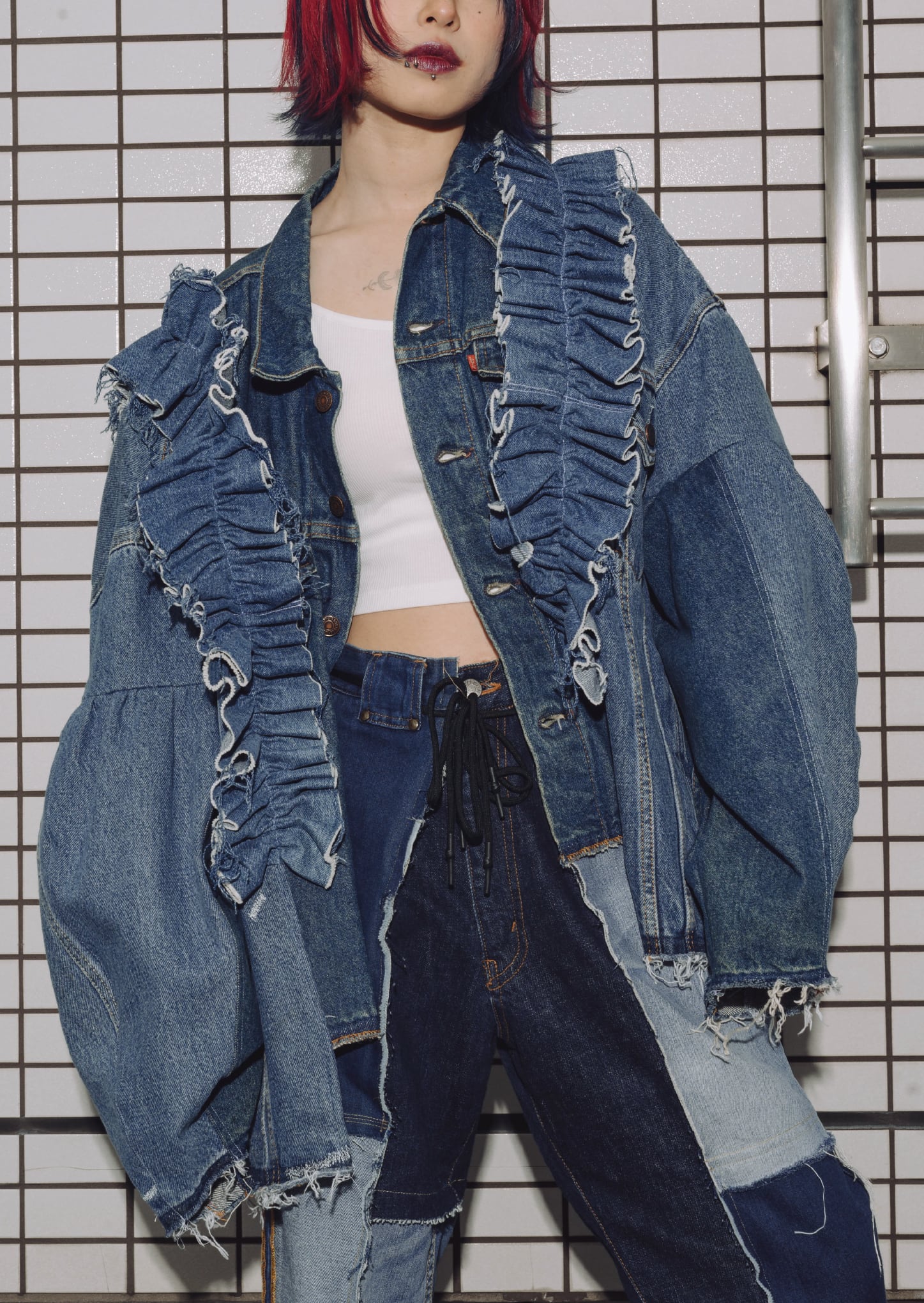 Reconstructed denim jacket with gathered ruffles -ギャザーフリルの