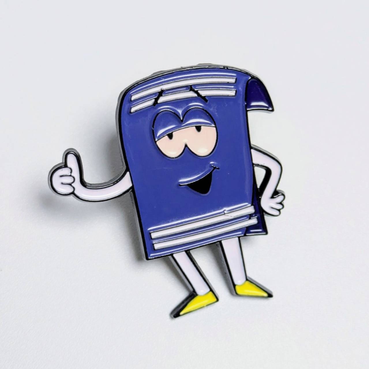 DSSH Big Head Oliver Pin オリバー　ピンバッジ 15周年ピンバッジ オリバー・パン – LINE FRIENDS SQUARE JAPAN OFFICIAL