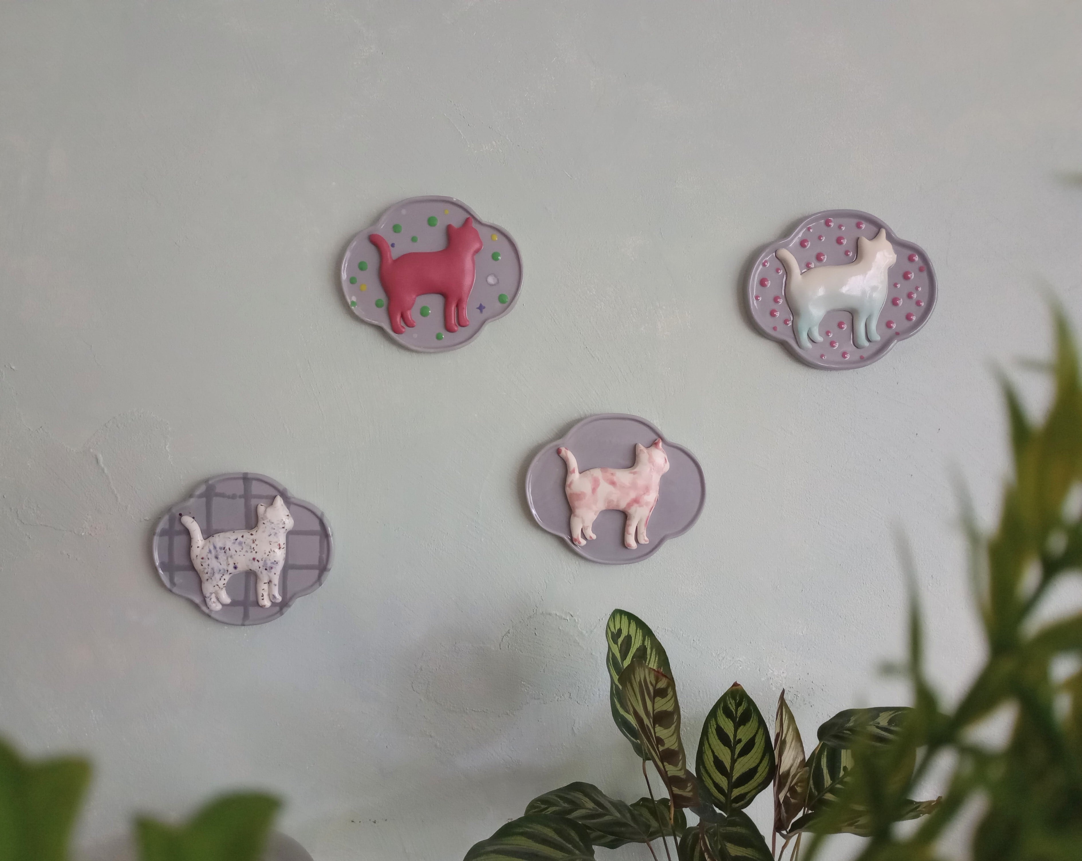 境界の猫 壁飾り 陶器 オブジェ ウォールデコ | gizli