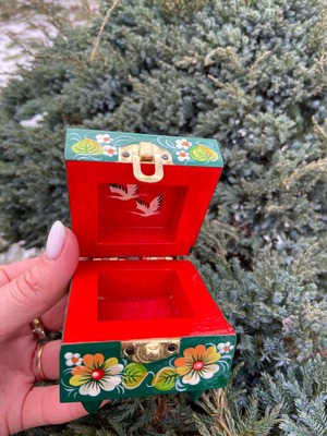 ペトリキフカ塗り　ジュエリーボックス（ホメンコ作）