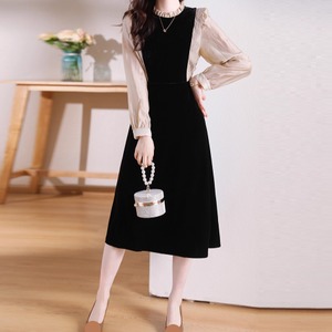 【送料無料】 ロングドレス Aライン フレア プルオーバー 長袖 クルーネック レース 異素材切り替え ドッキング ファスナー ベロア ベルベット 無地 冬 30代 40代 レディース 女性用 ママ 入園式 結婚式 二次会 パーティ 演奏会 フォーマル ファッション コーデ スタイル 楽ちん 体型カバー 垢抜け 存在感 ブラック 大人カラー モノトーン