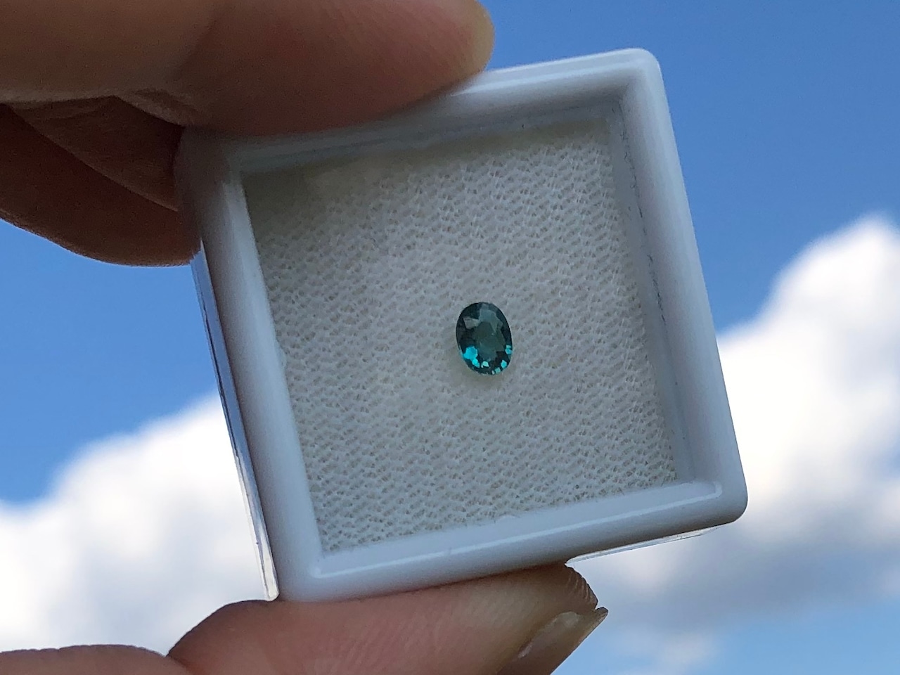 グランディディエライト 0.2ct