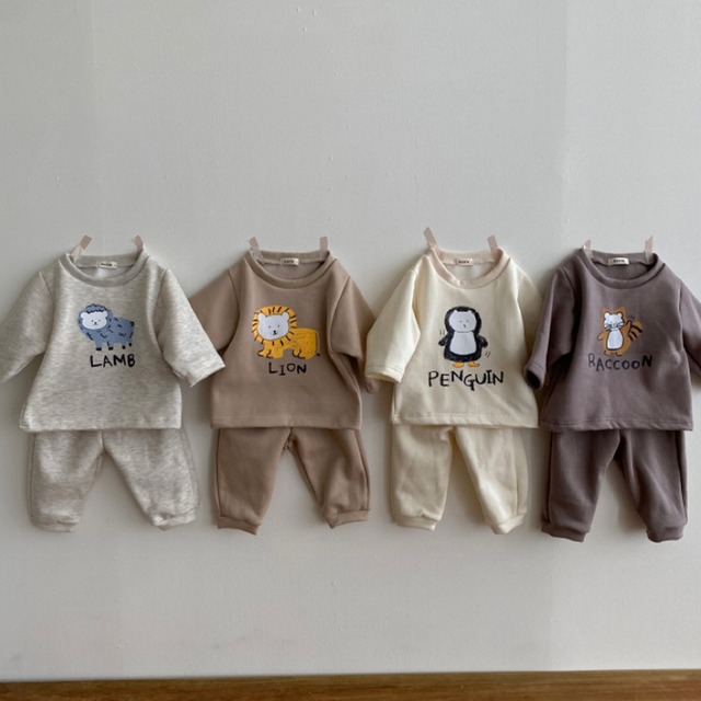 【BABY】韓国風　アニマルトレーナー＆パンツセットアップ