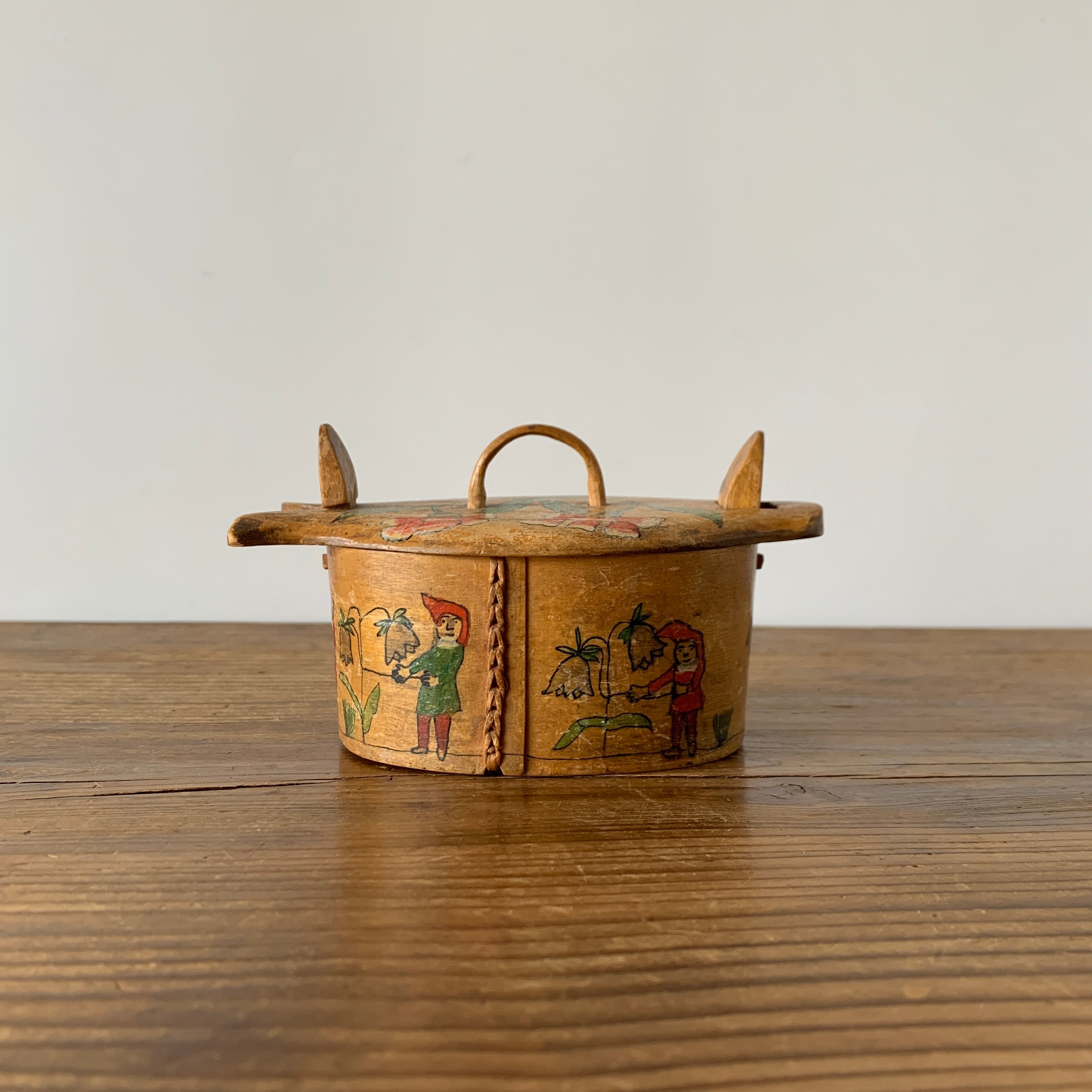 Svepask | troldhaugen antiques ｜ 北欧アンティーク・古道具