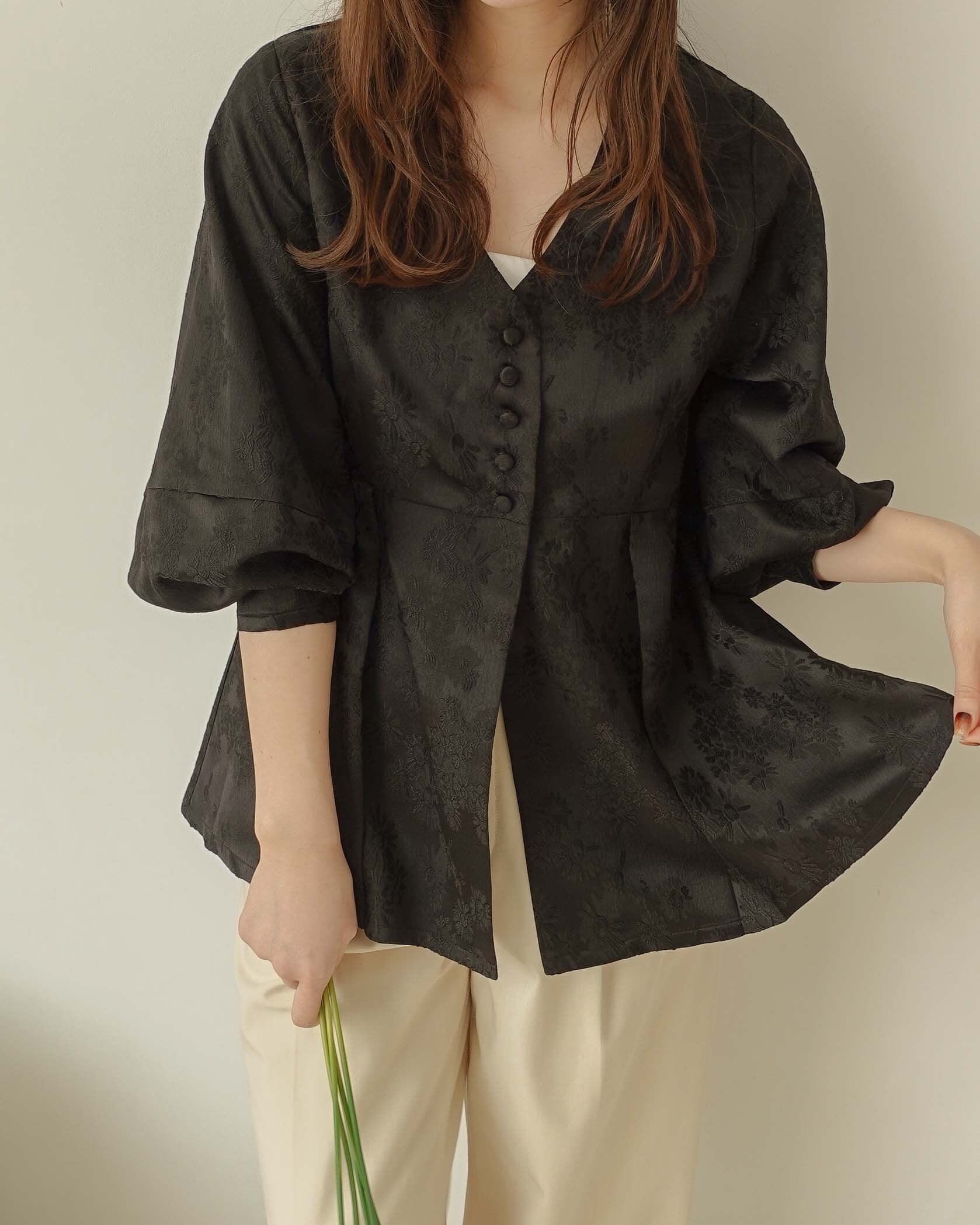Alumu melton peplum button tops タグ付き