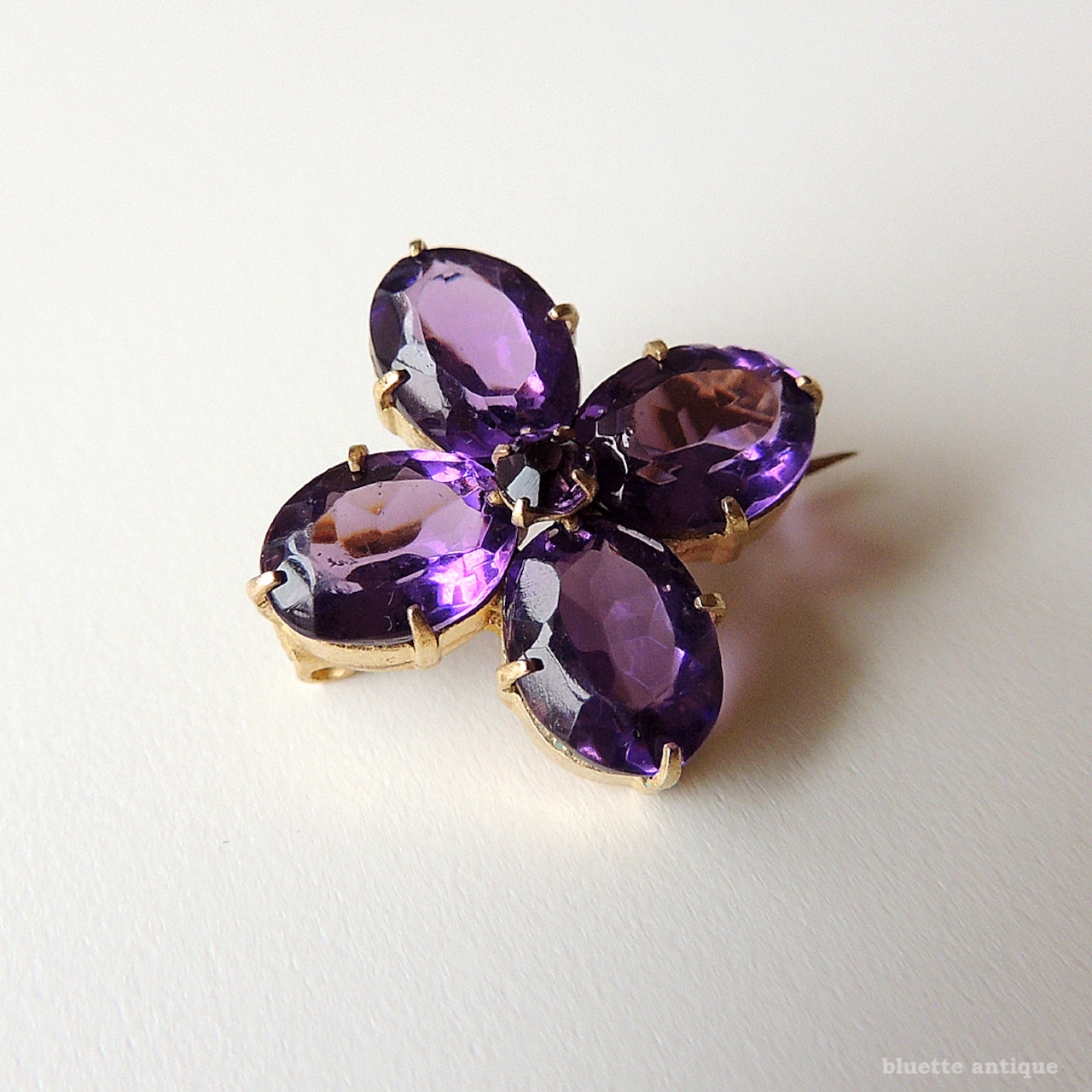アンティークジュエリー 天然アメシスト 四つ葉のクローバー ブローチ (ソーティングメモ付)