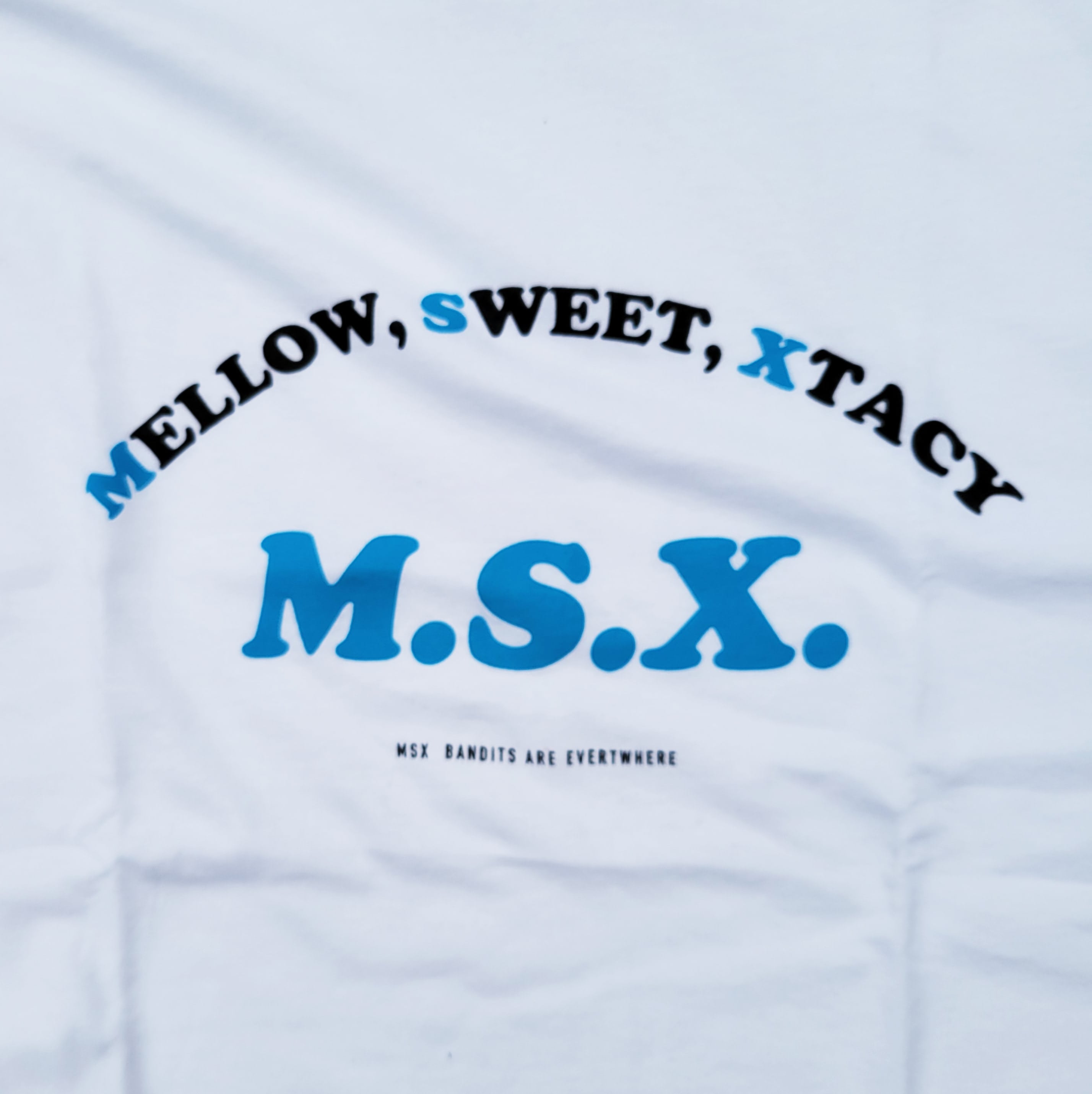 M.S.X. TEE BLK, WHT