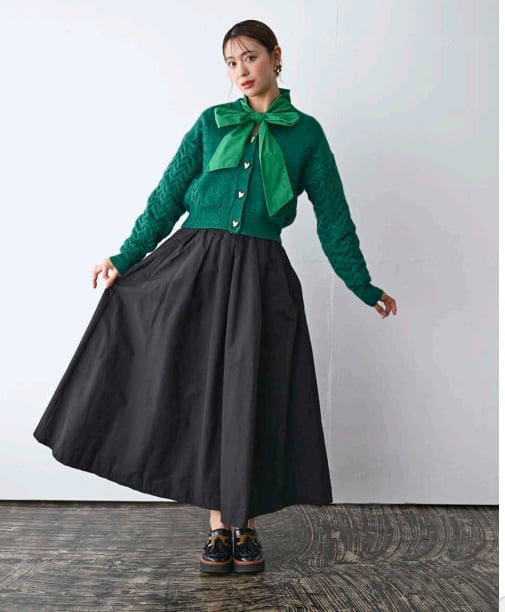 D8599　ぼうたいブラウス