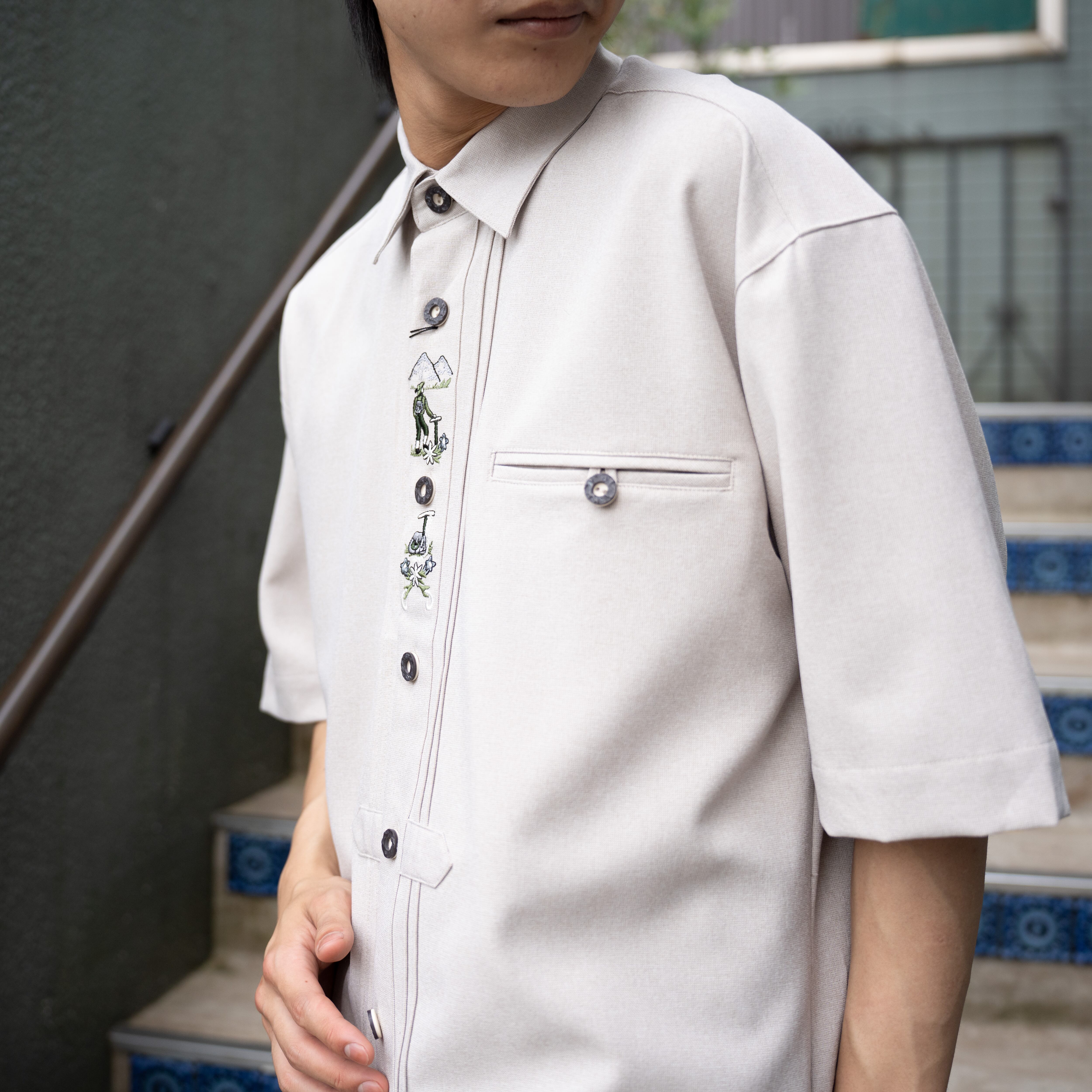 EU VINTAGE EMBROIDREY DESIGN HALF SLEEVE TYROLEAN SHIRT/ヨーロッパ