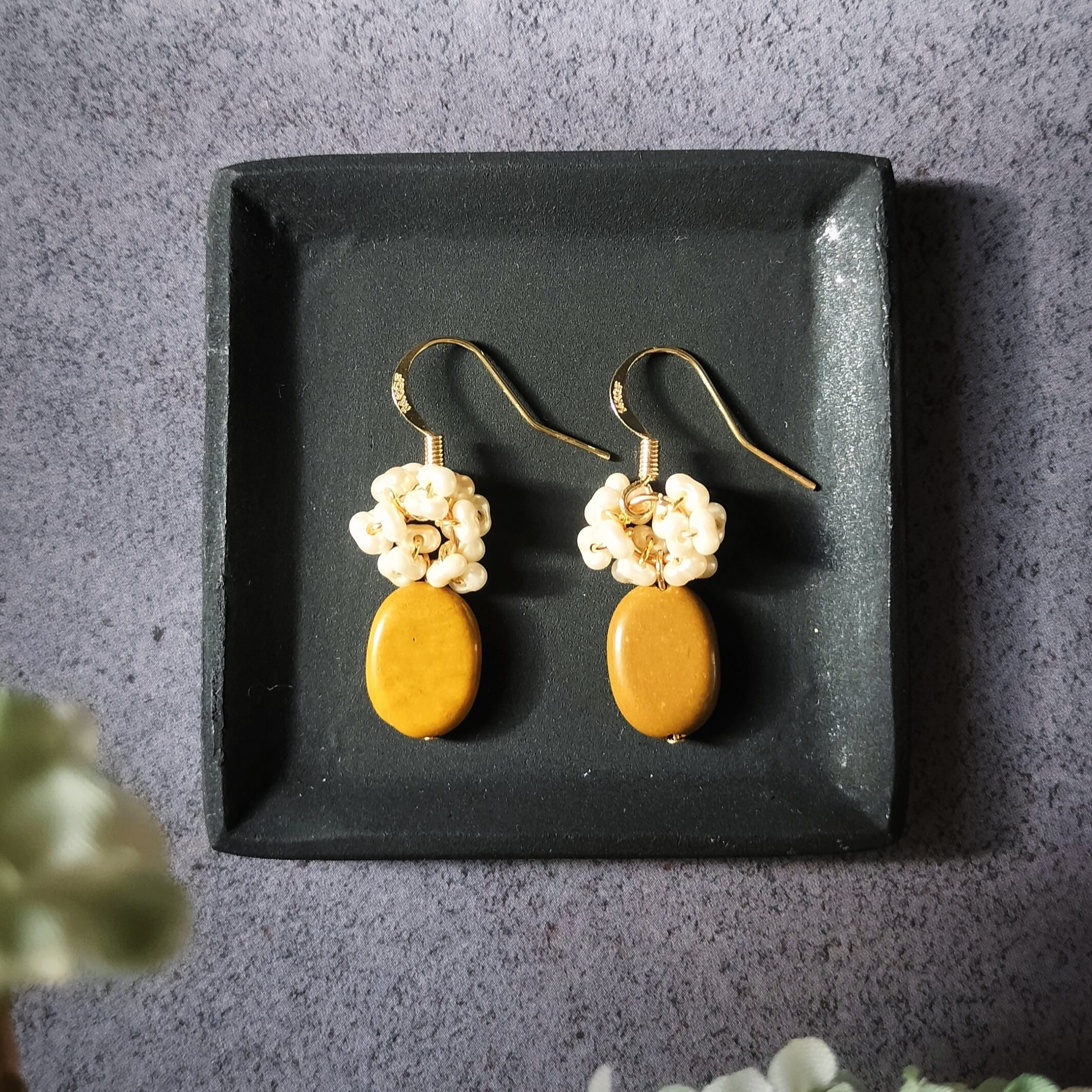 イエロー系 レジン カボション ピアス ハンドメイド イヤリング変更可