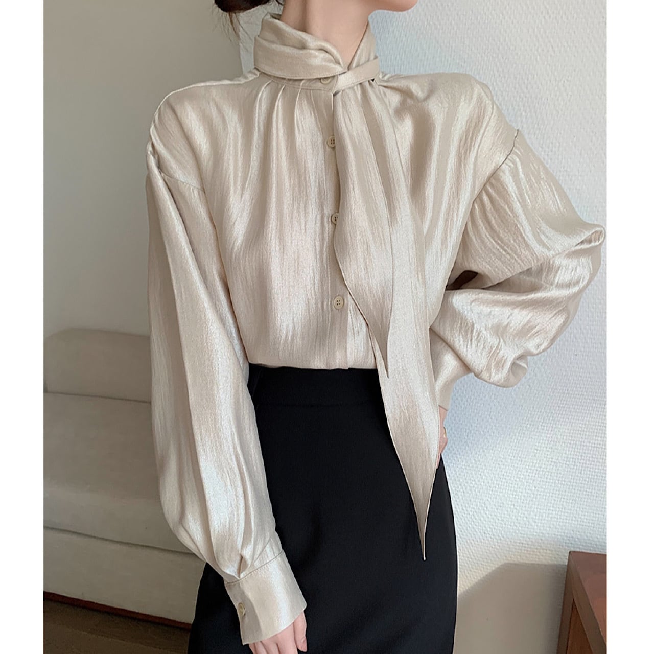 ハイカラー長袖ストリーマーブラウス YH8426