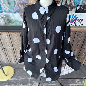 ドットブラウス