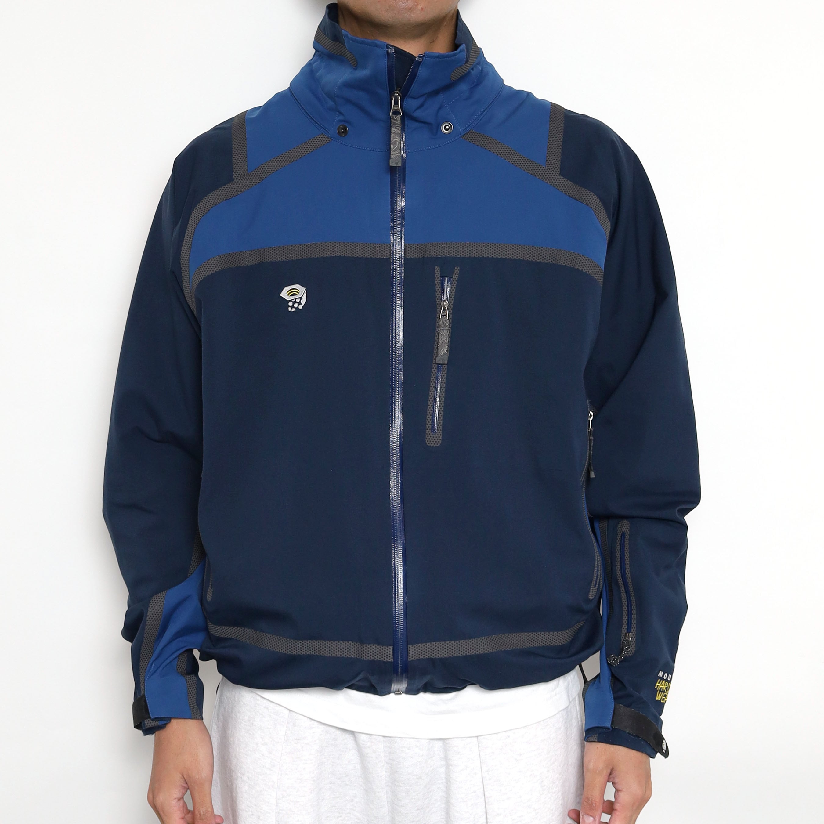 Mountain Hardwear Conduit Jacket | noverlap Mountain Hardwear Conduit Jacket | noverlap